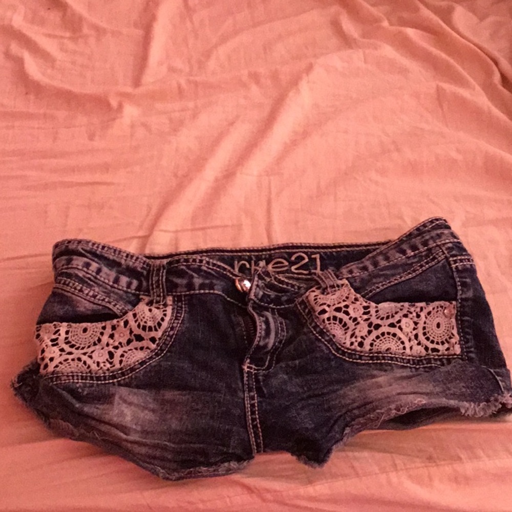 Tight fitted, Jean shorts.
